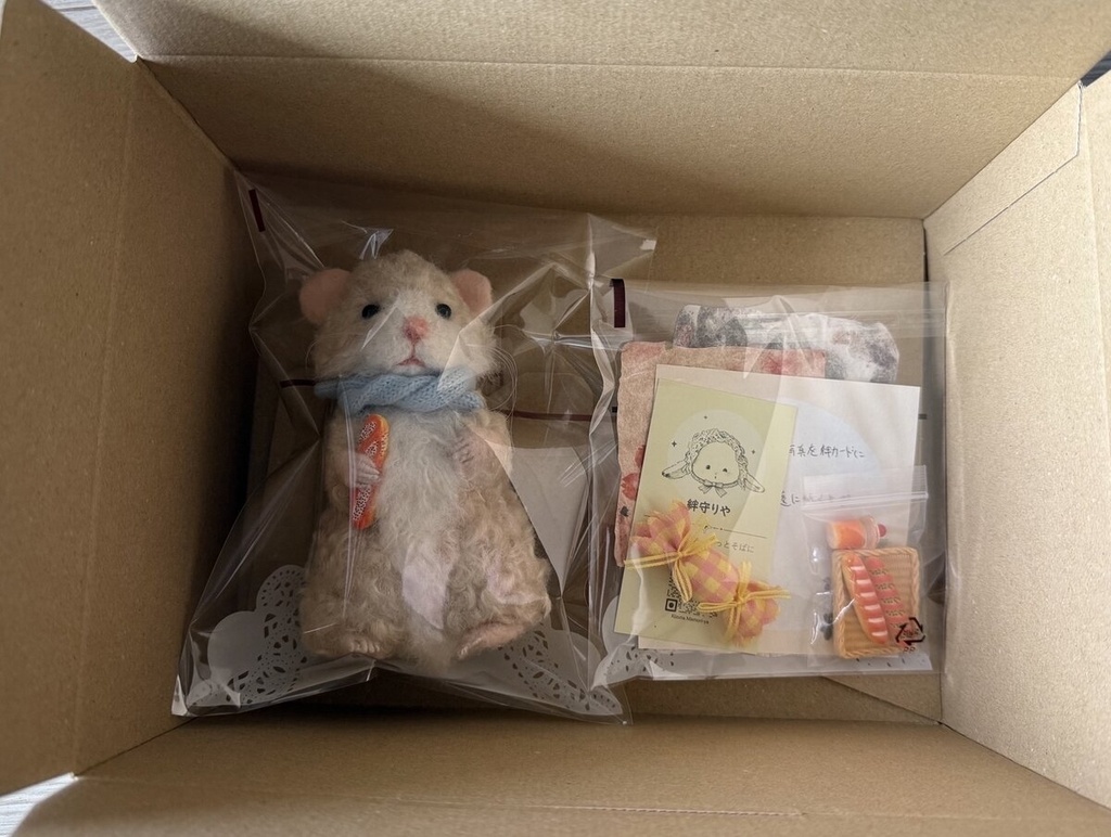 【受注制作】ふわふわキンクマハムスターぬいぐるみ「こむぎ」|手縫い・ピクニックセット付き