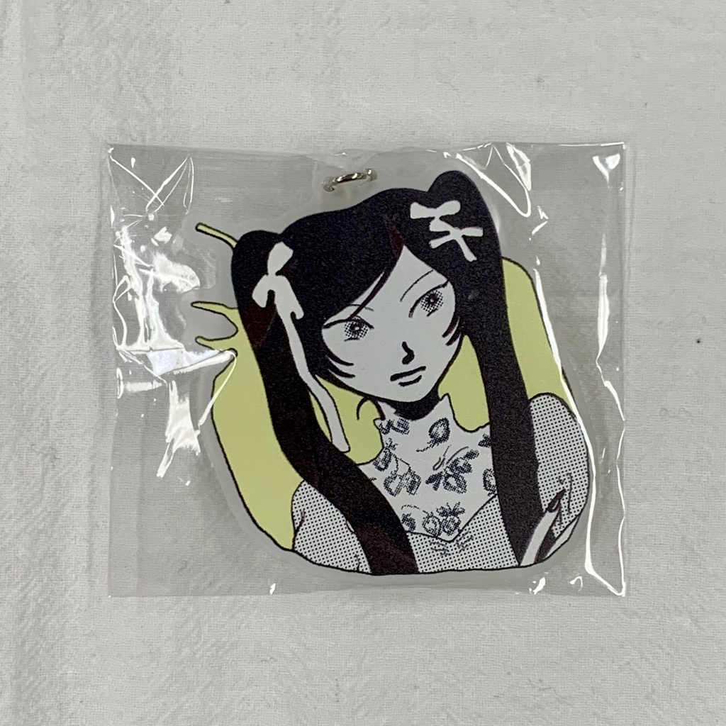 sour strawberry アクリルキーホルダー