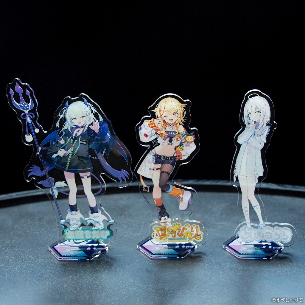 デビュー記念グッズ アクリルスタンド