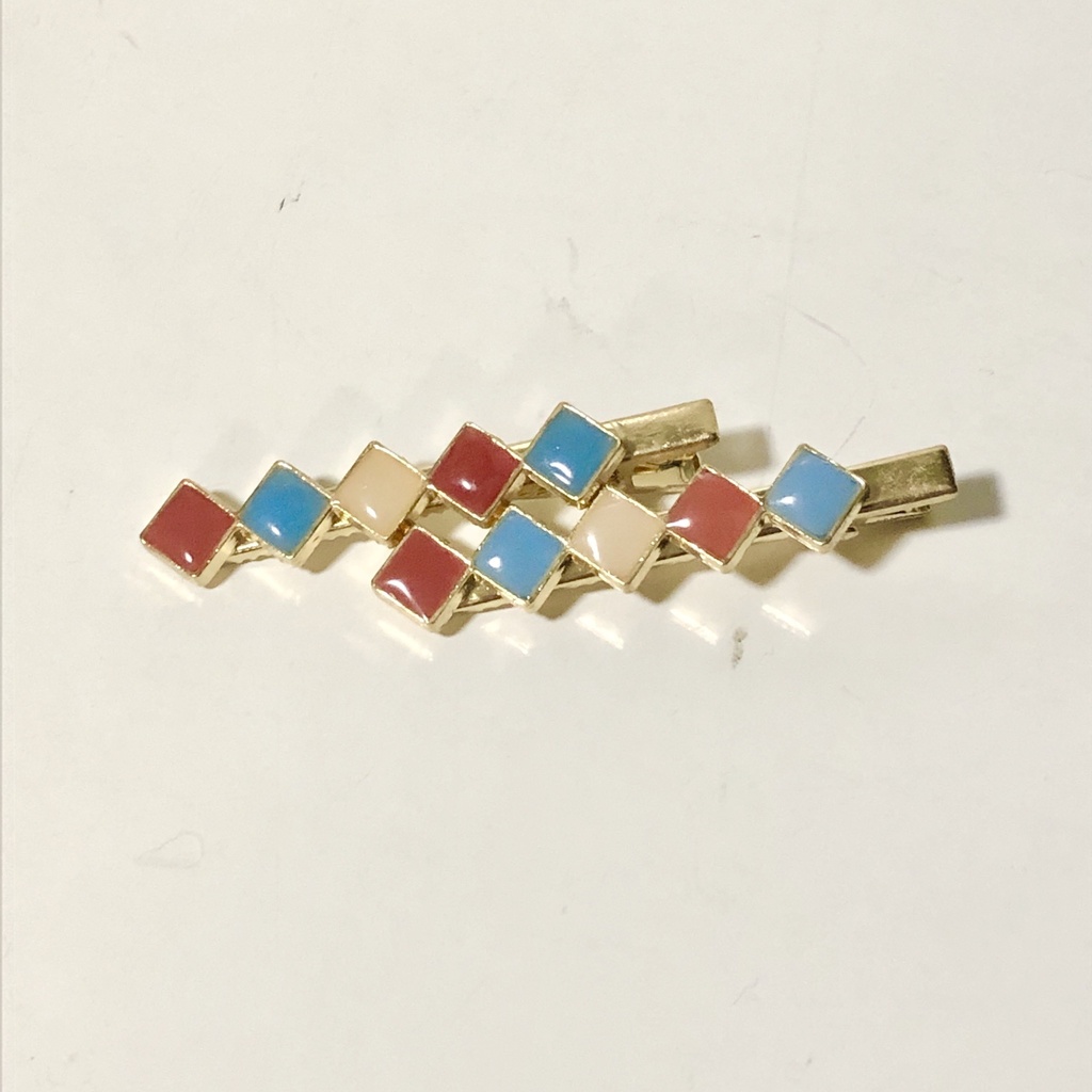 ルイス・キャロル ヘアクリップ