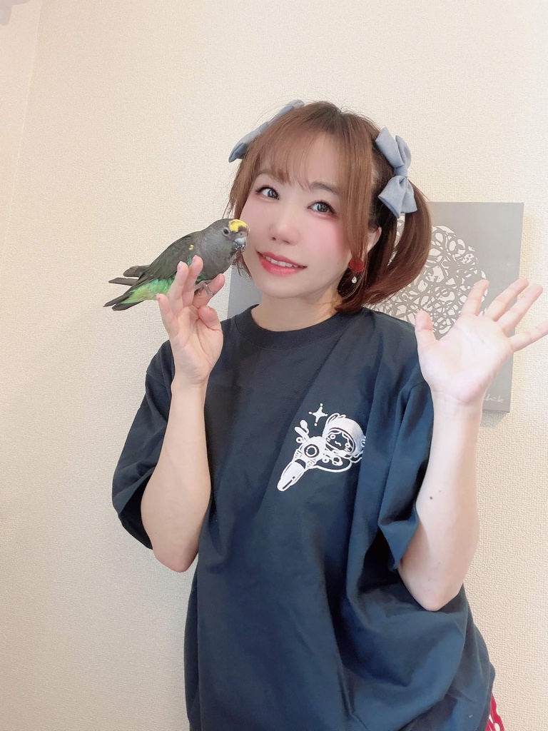 めりのコラボTシャツ