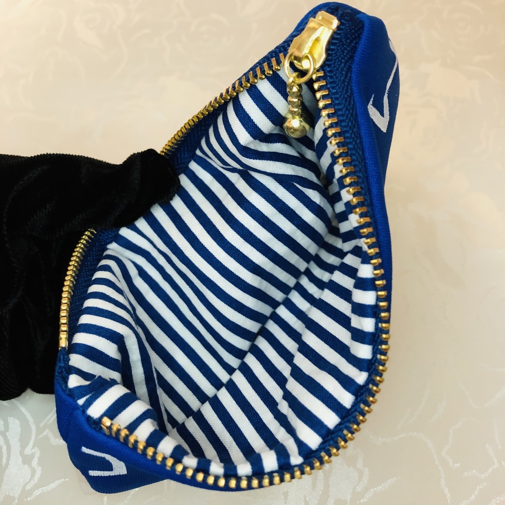 リンドロのパンツモチーフポーチ