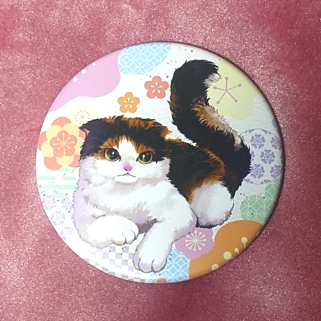 みーちゃん・ビッグ缶バッジ(マット加工)