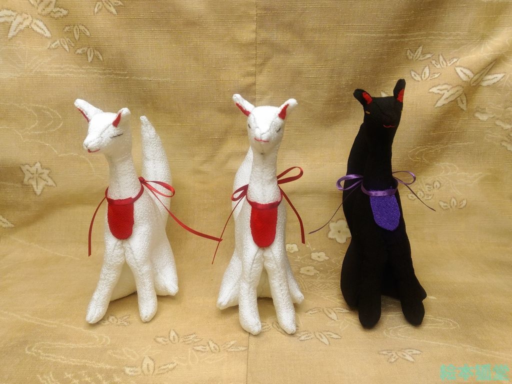 お稲荷様ぬいぐるみ