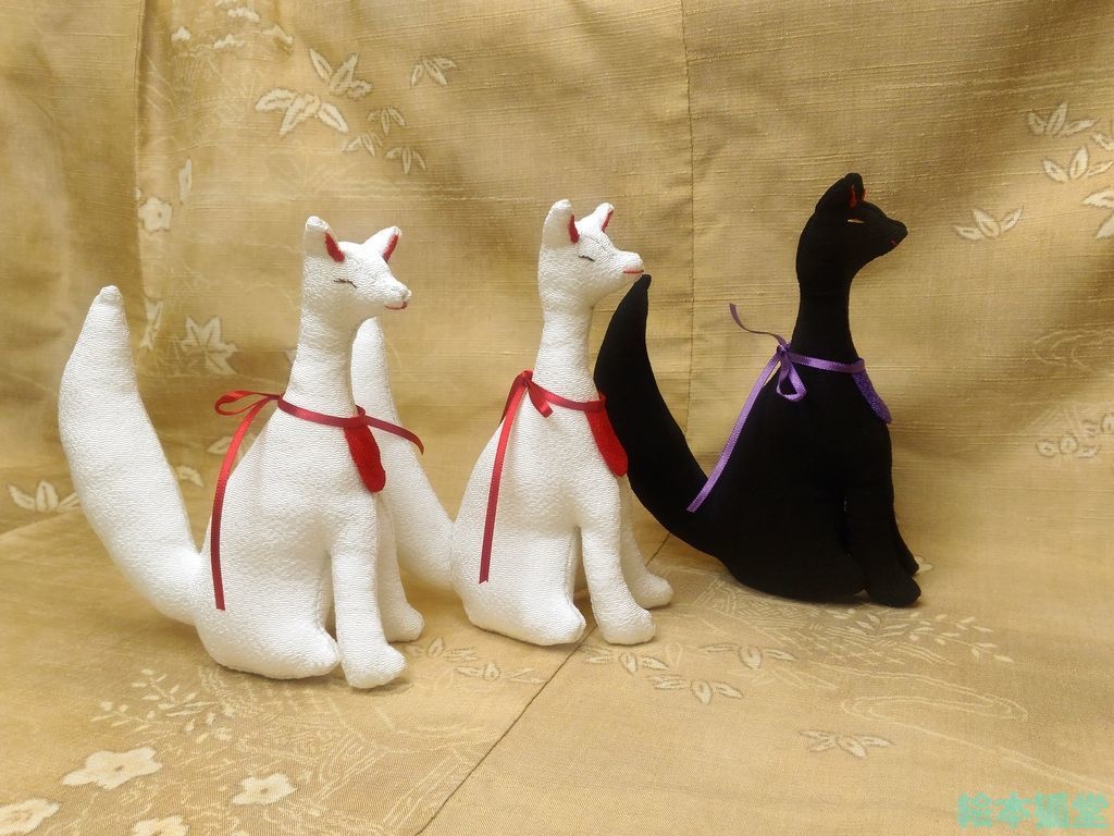 お稲荷様ぬいぐるみ