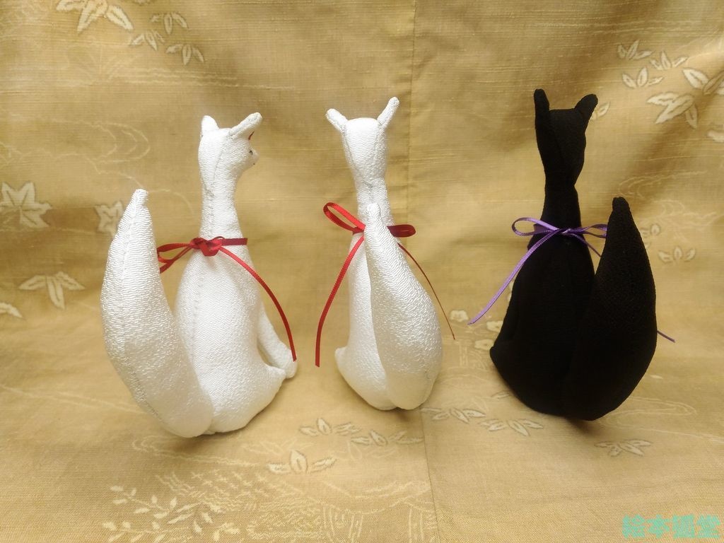 お稲荷様ぬいぐるみ