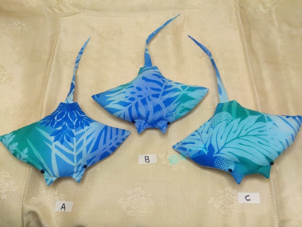 16cmマンタクッション