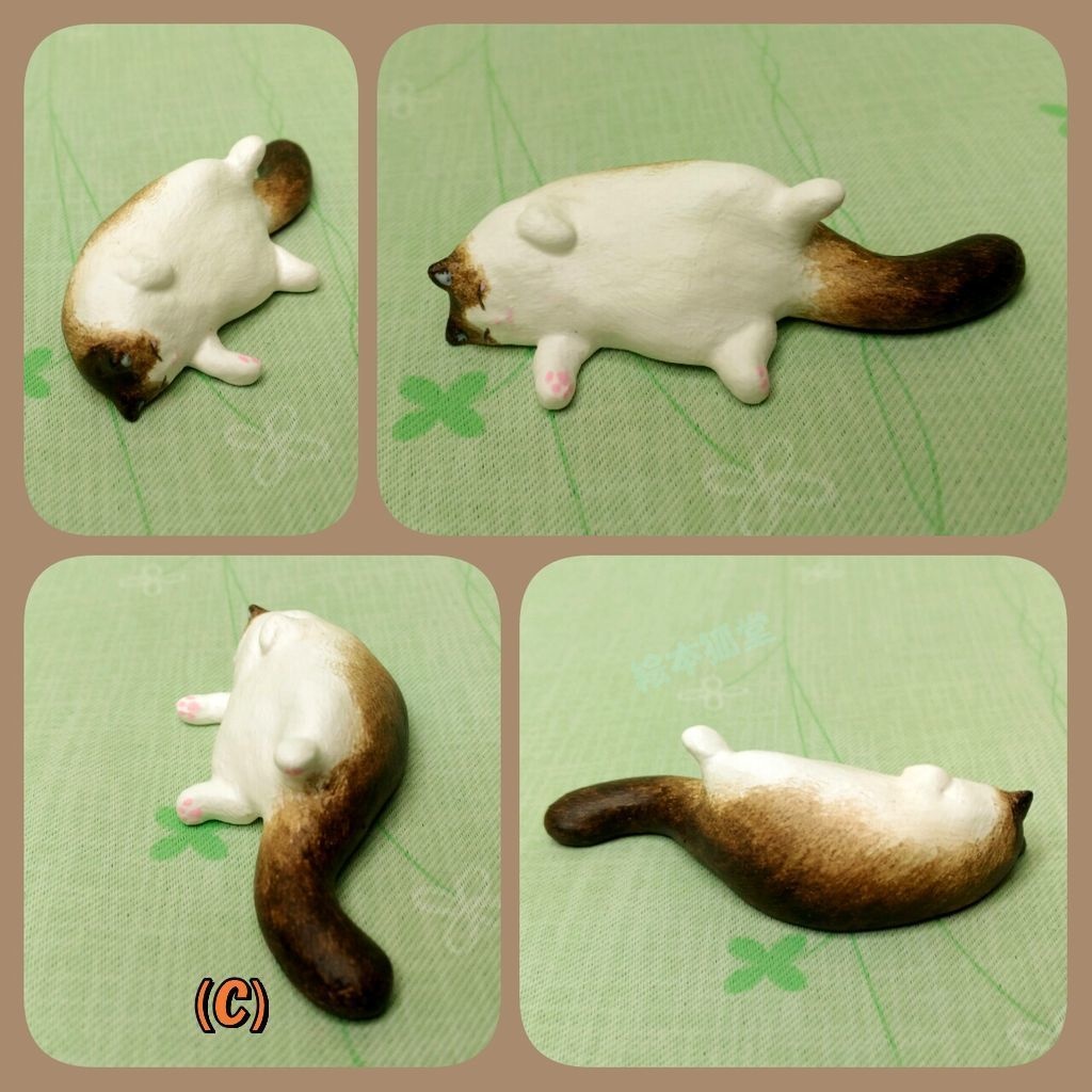 居る猫「おひるね」