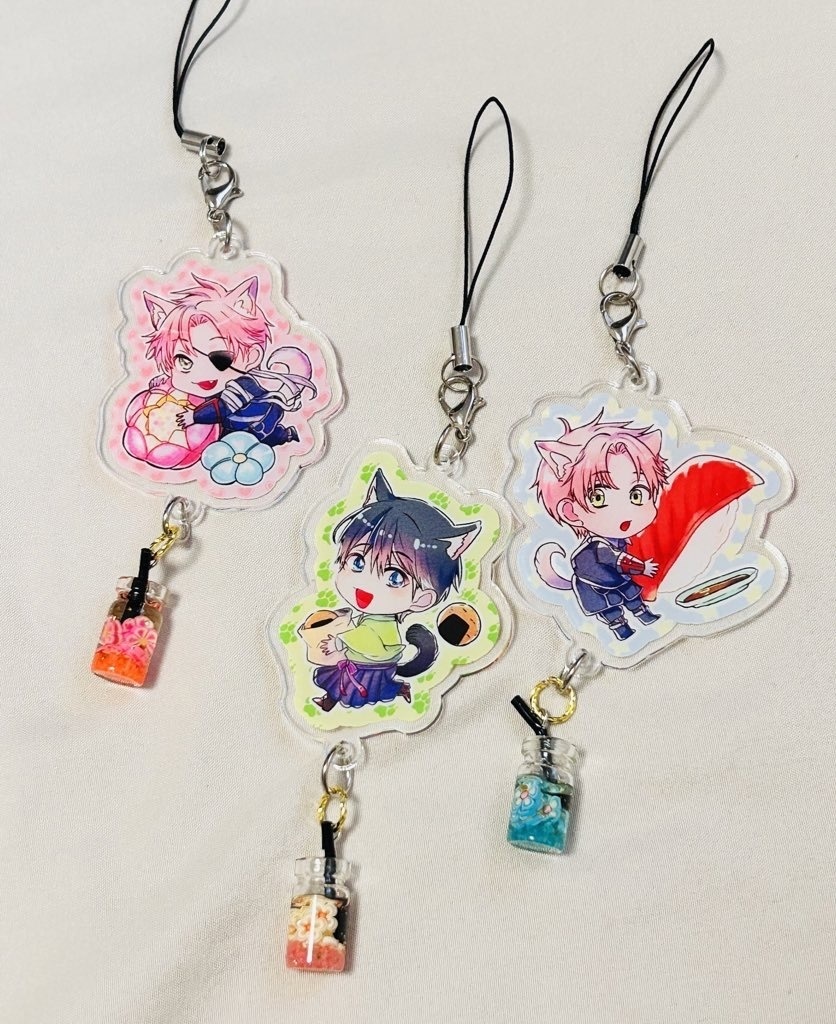 わんわんと大好物アクリルチャーム🐕