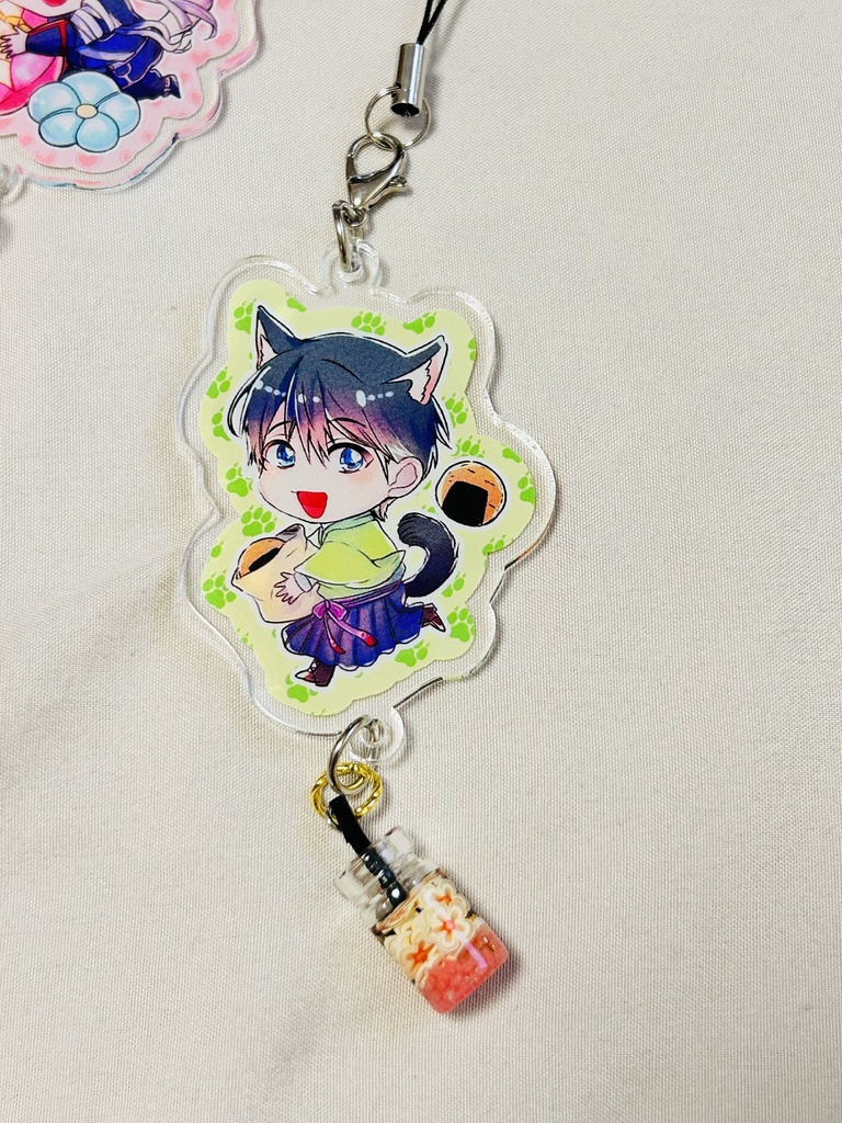 わんわんと大好物アクリルチャーム🐕