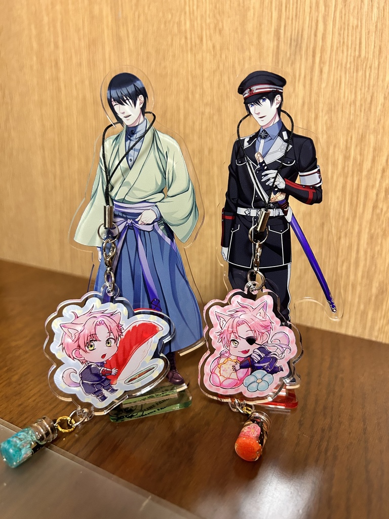 わんわんと大好物アクリルチャーム🐕