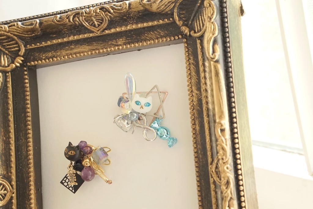 ねこ夏五ピアス