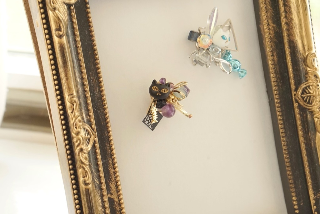 ねこ夏五ピアス