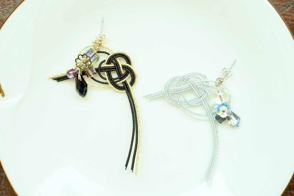 水引夏五ピアス