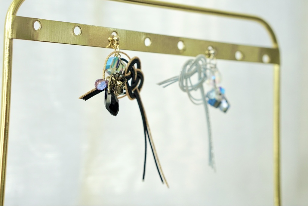 水引夏五ピアス