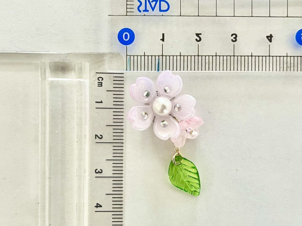 ぬいちゃん用桜ピアス