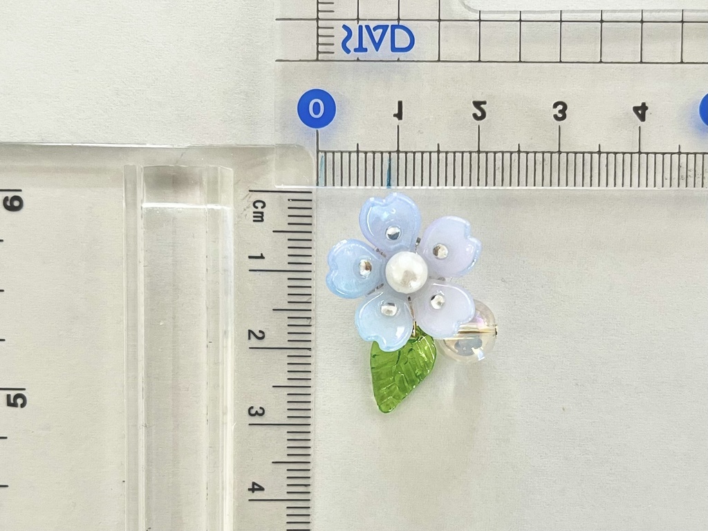 ぬいちゃん用桜ピアス