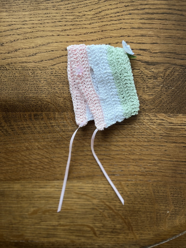 春のさくらボンネット