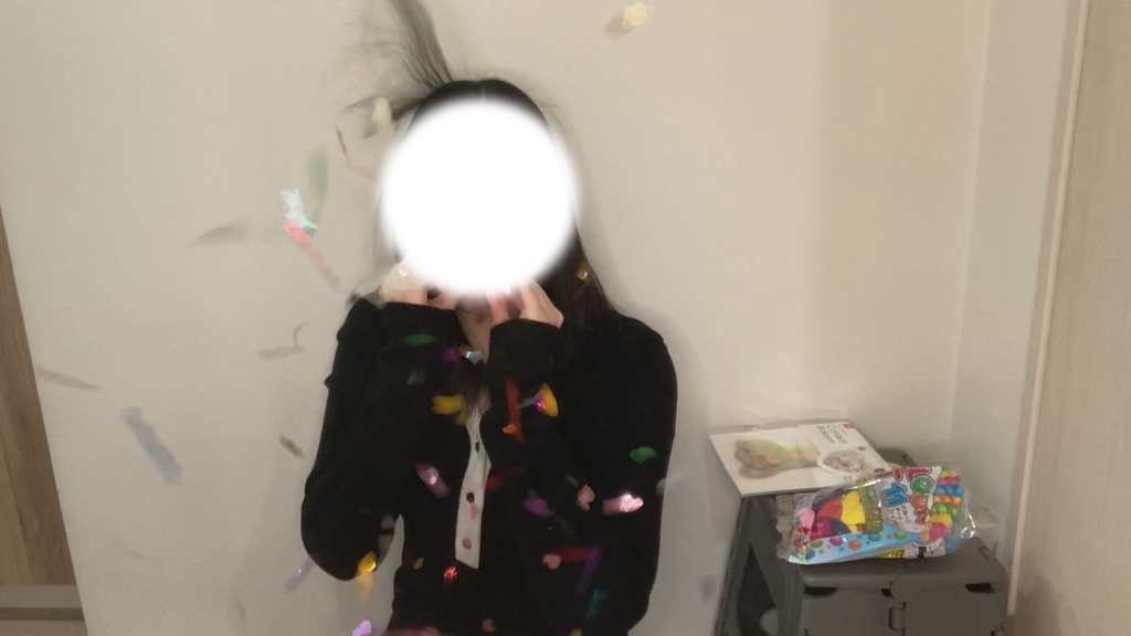 #5 まりなさん初めての風船膨らまし割り