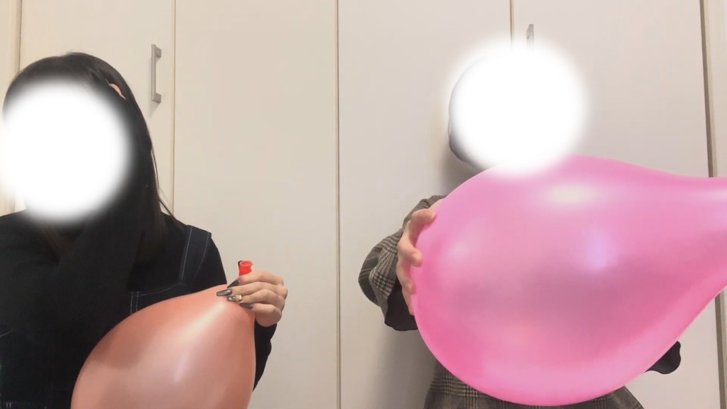 #25 キキさん・ららさんの風船膨らまし割り&爪割り