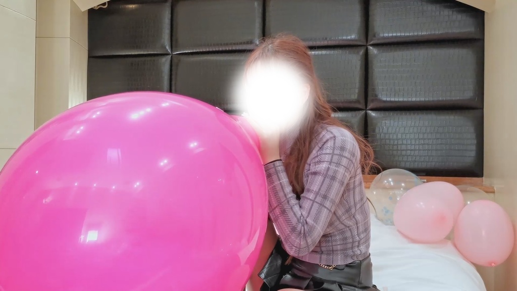 #68 るあさんの風船膨らまし