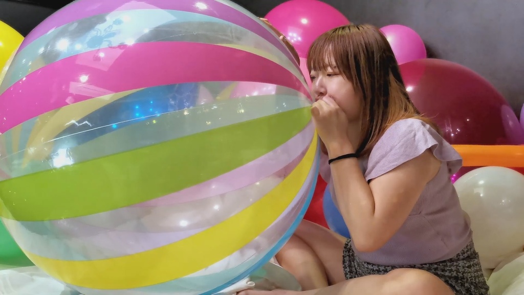 #77 ななさんの巨大ビーチボール膨らまし