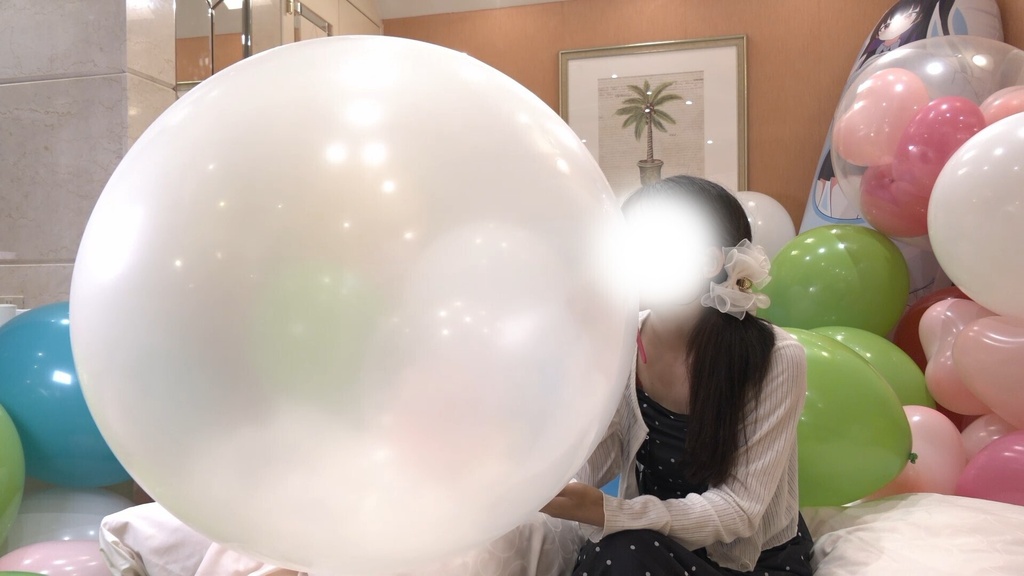 #143 まゆさんの巨大風船膨らまし
