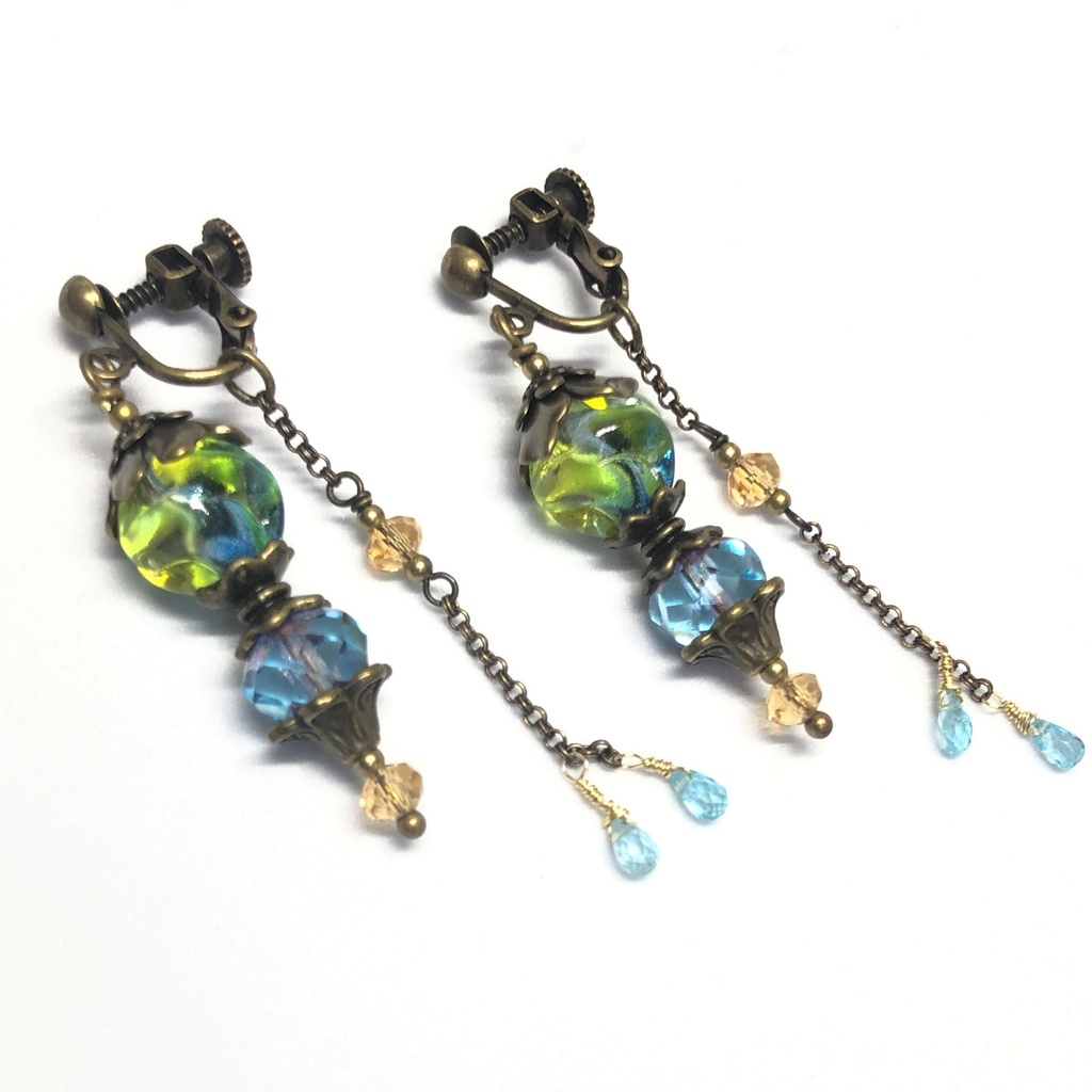 天津水(あまつみず)の耳飾り