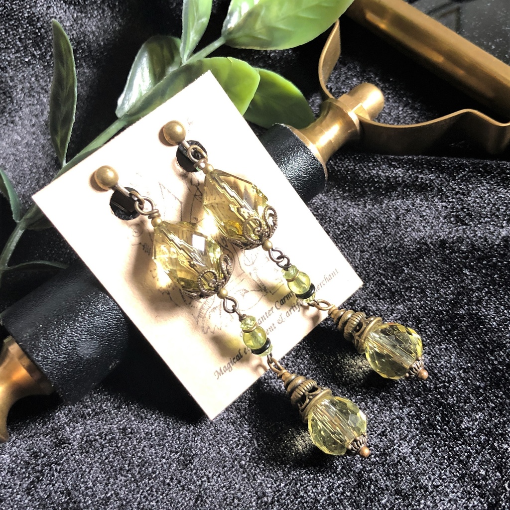 メドヴーハの耳飾り