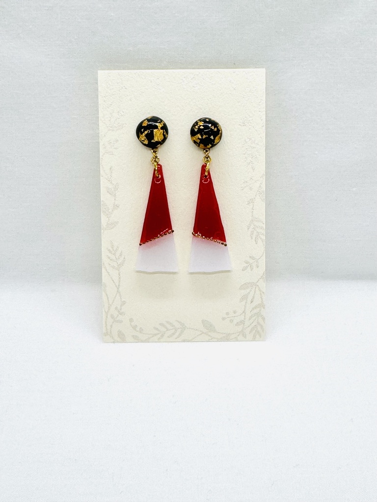 ベニマルイメージピアス