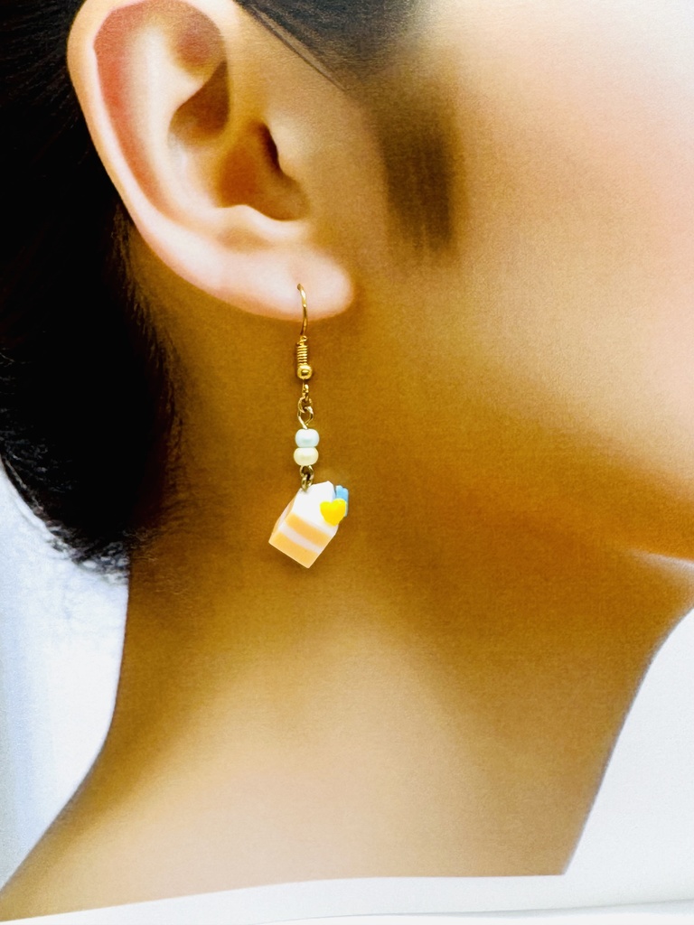 【夏五イメージ】ケーキのピアス