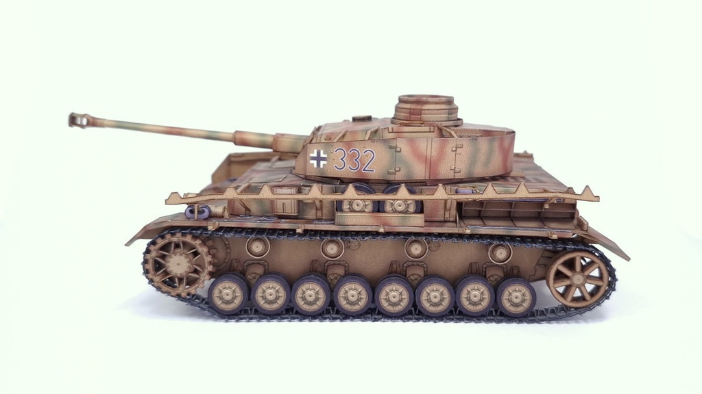 Ⅳ号戦車H型 ペーパークラフト
