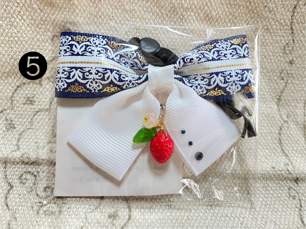 チャーム付きリボン ゴム 2