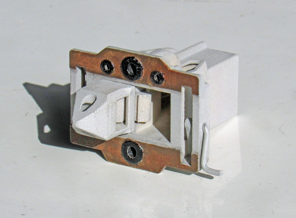 密着式連結器 ミニチュアモデル (ライトグレー塗装済み・解放ハンドル保持ギミックあり)