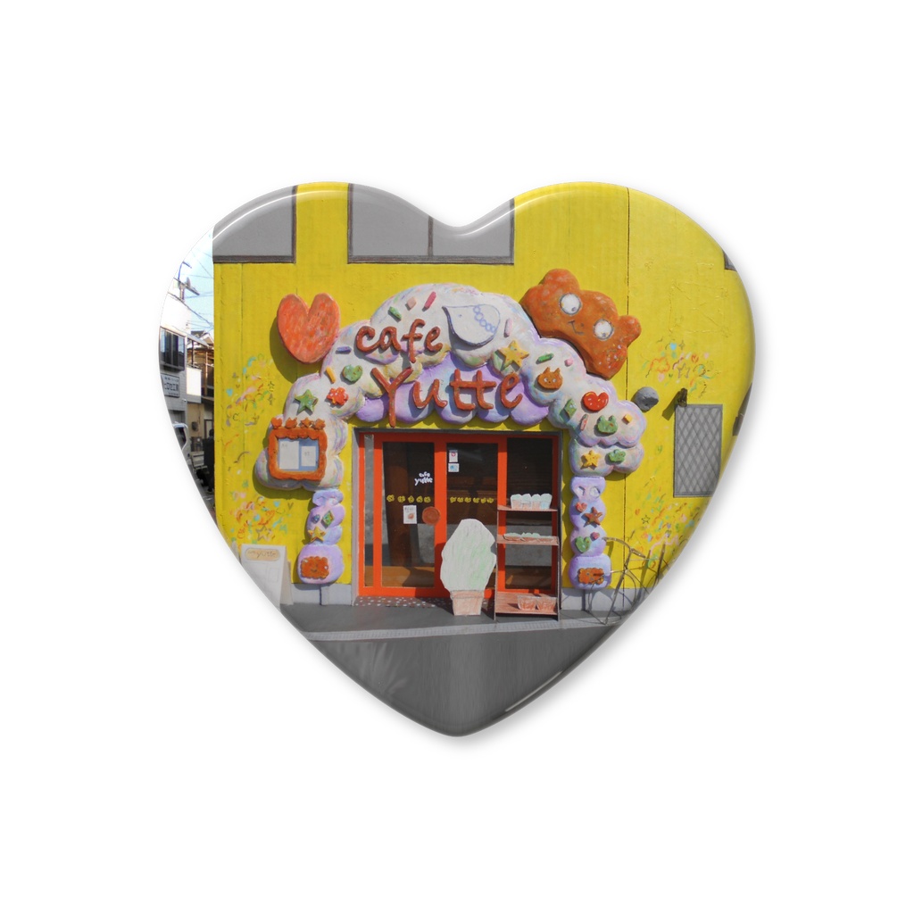 Yutte2026HeartBadge57mmH