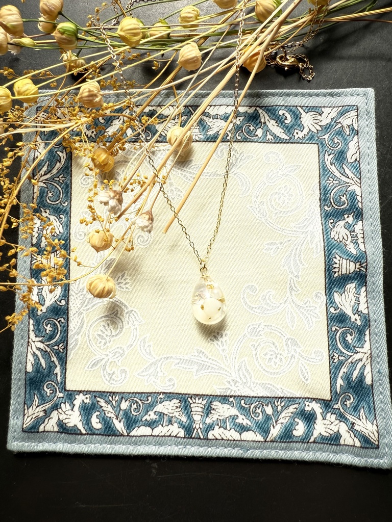 ティアストーンネックレス