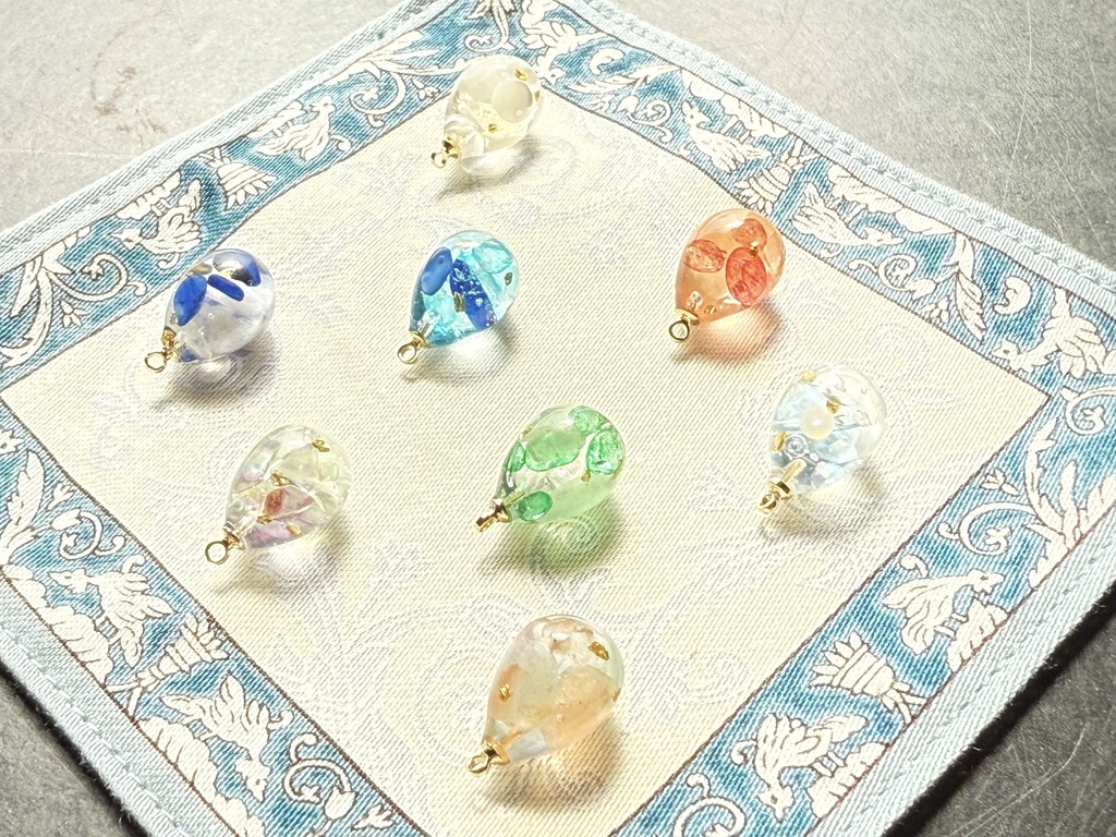 ティアストーンネックレス