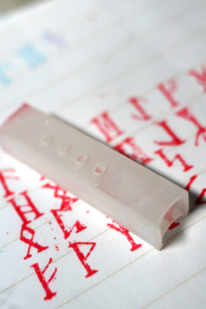 ルーン文字 活版印刷 活字サイズ スタンプ