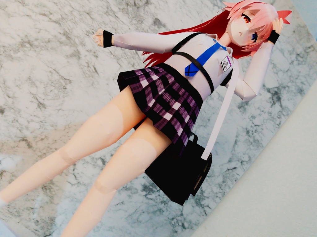 ペーパークラフト【無料DL】小鳥遊ホシノ(ブルーアーカイブ) お顔のみサンプル