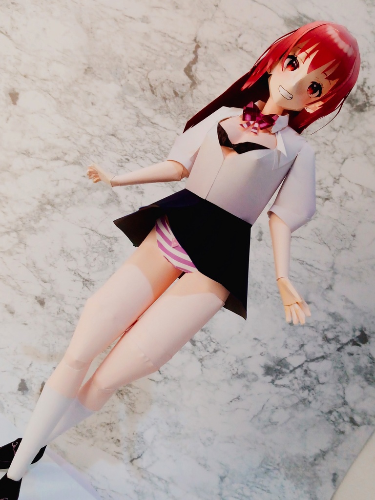 ペーパークラフト【無料DL】オリジナル美少女フィギュア メガネも脱着ちゃん