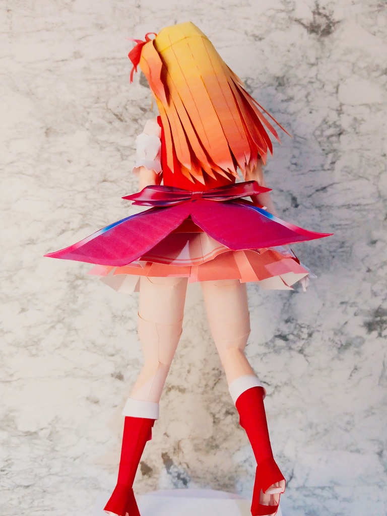 ペーパーフィギュア【無料DL】星野ルビー(推しの子) 美少女フィギュア