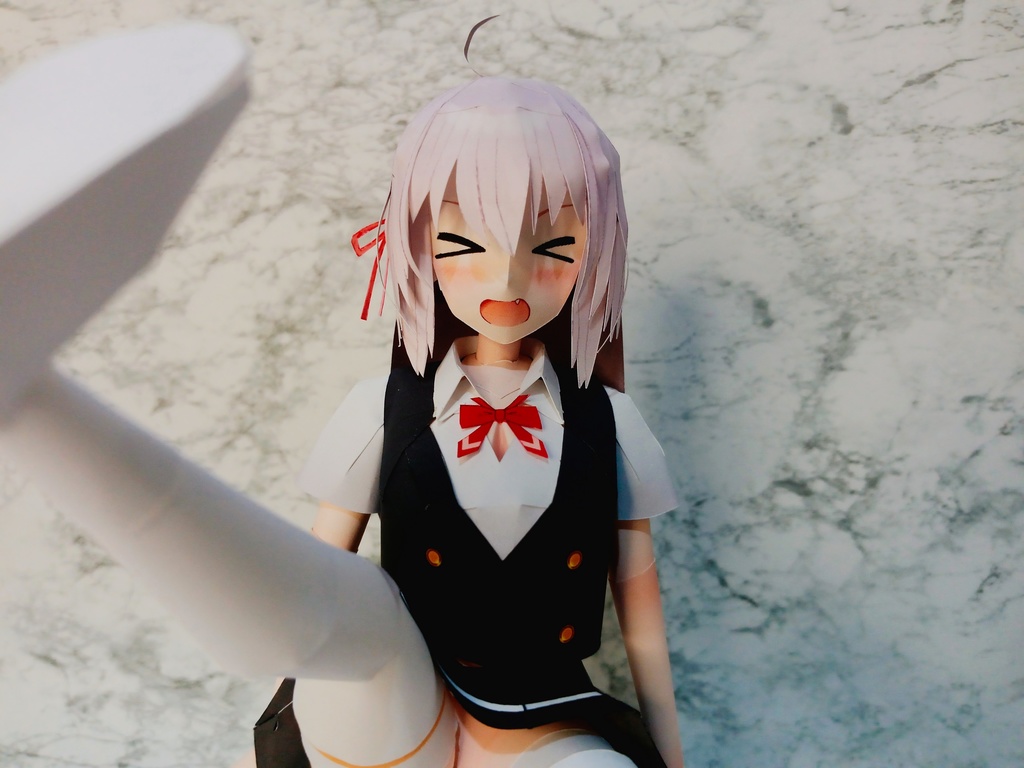ペーパーフィギュア【無料DL】アーリャ(時々ボソッとロシア語でデレる隣のアーリャさん) 美少女フィギュア