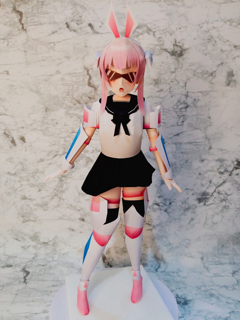 ペーパーフィギュア【無料DL】オリジナル美少女フィギュア 変身ヒロインメカスーツちゃん