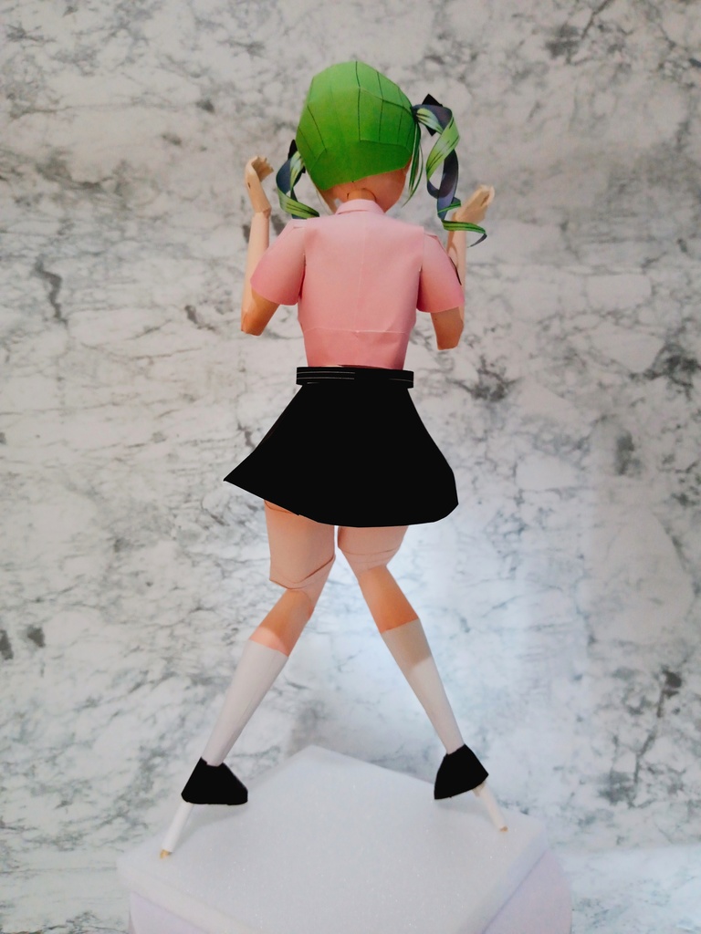 ペーパーフィギュア【無料DL】オリジナル美少女フィギュア 中二病コスちゃん