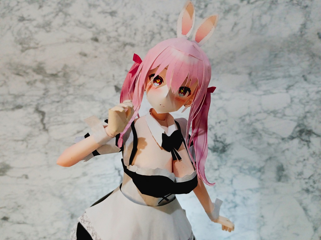 ペーパーフィギュア【無料DL】オリジナル美少女フィギュア うさ耳ツインテメイドちゃん