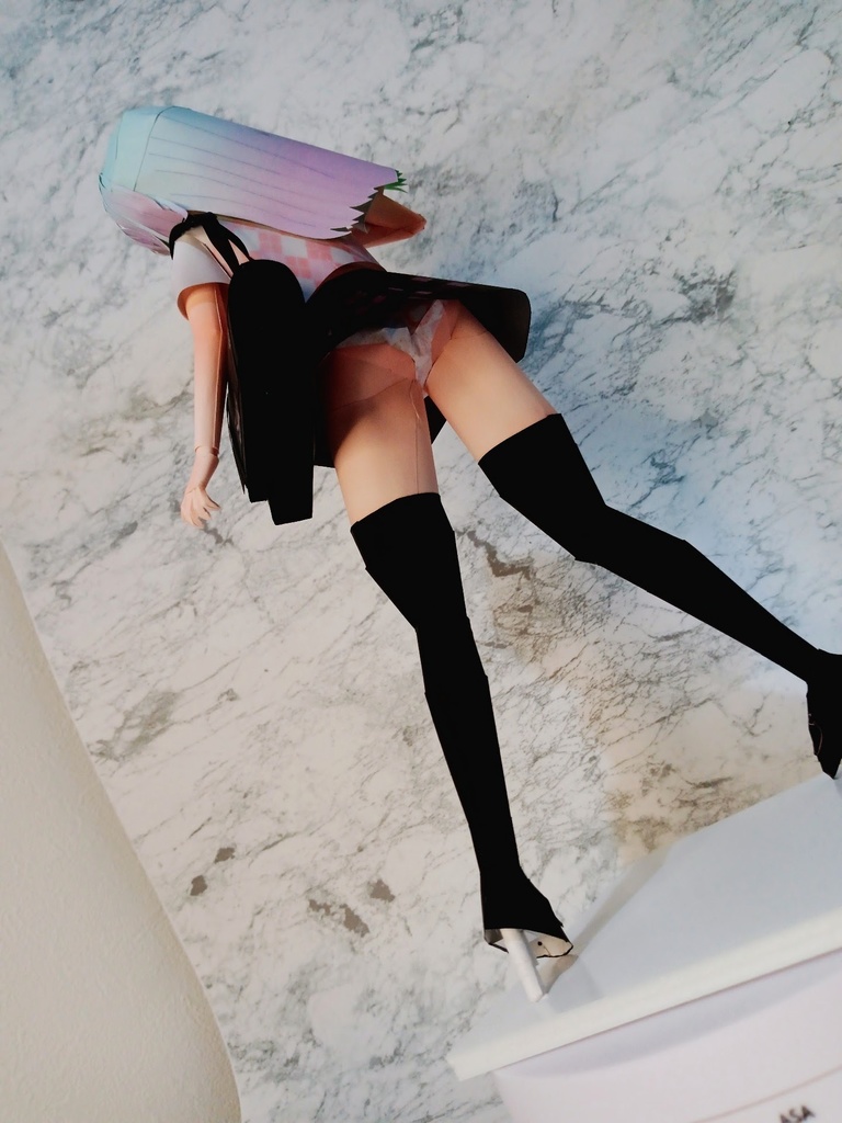 ペーパーフィギュア【展開図】オリジナル美少女フィギュア いつもの紫髪ロングちゃん