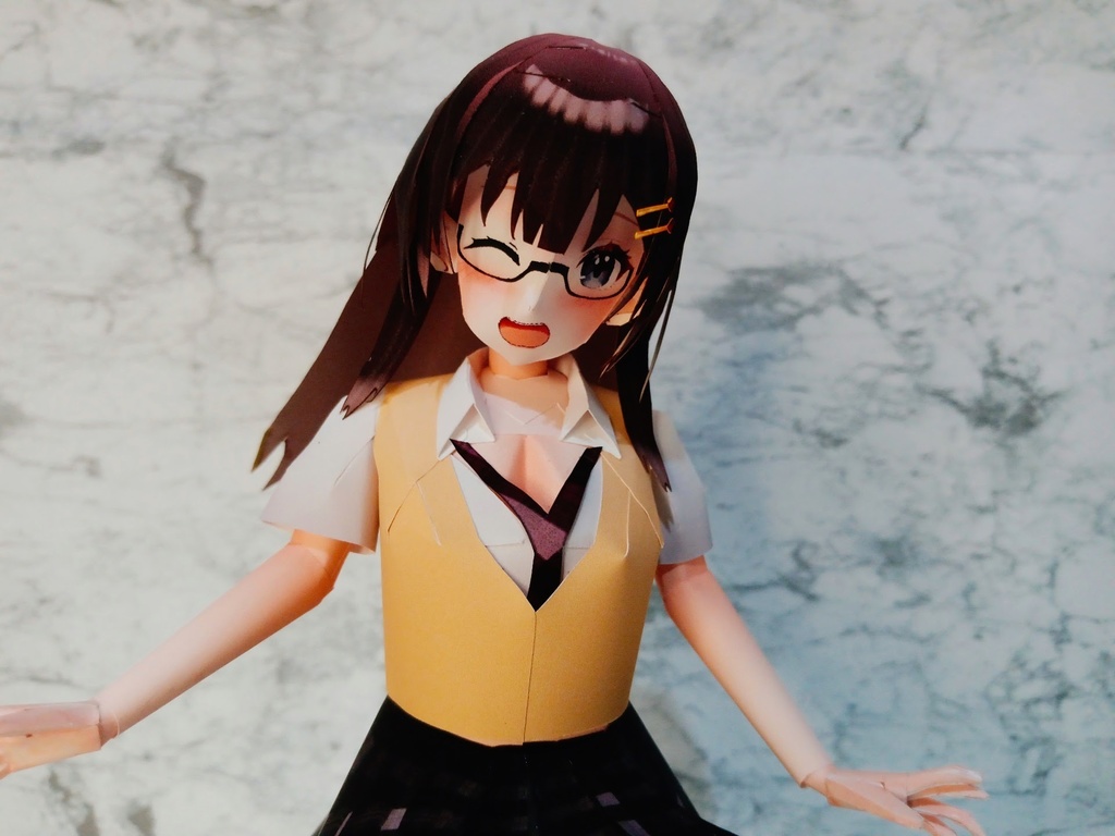 ペーパーフィギュア【展開図】オリジナル美少女フィギュア チラリ太ももメガネちゃん