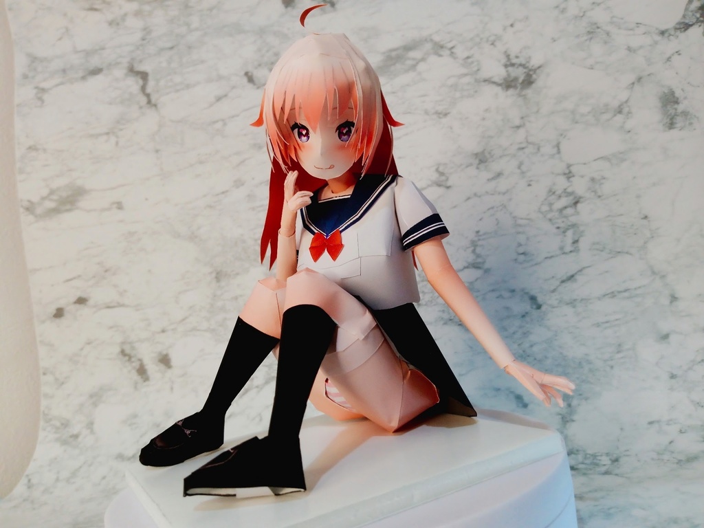 ペーパーフィギュア【展開図】オリジナル美少女フィギュア 見えそで見える制服ちゃん