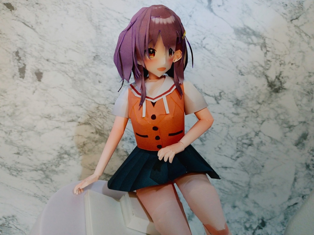 ペーパーフィギュア【展開図】オリジナル美少女フィギュア 寝そべりポーズちゃん