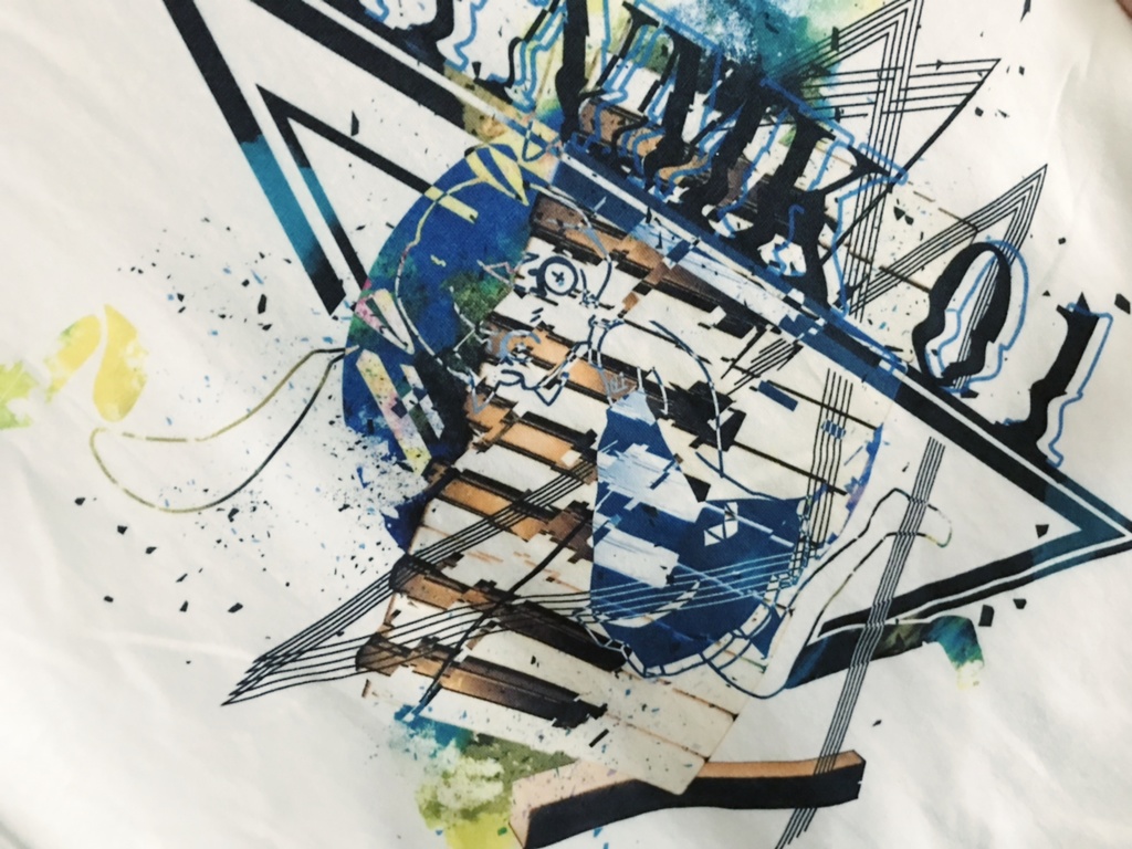 【受注生産受付4/24〜5/1 23:59まで】初音ミク×Tシャツ